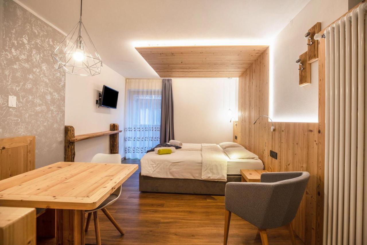 Chalet Osmar Suite 2 Campitello di Fassa Luaran gambar