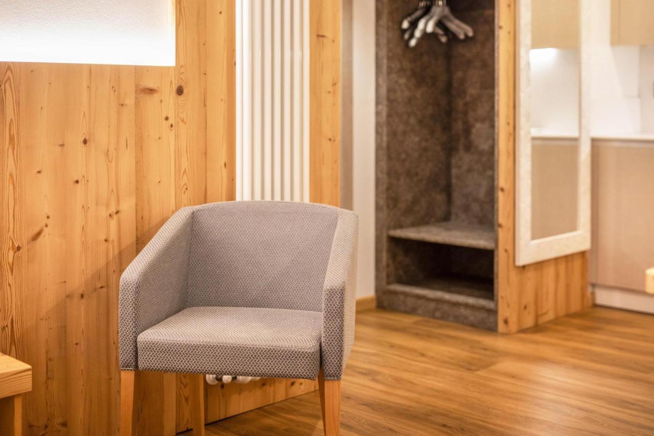 Chalet Osmar Suite 2 Campitello di Fassa Luaran gambar