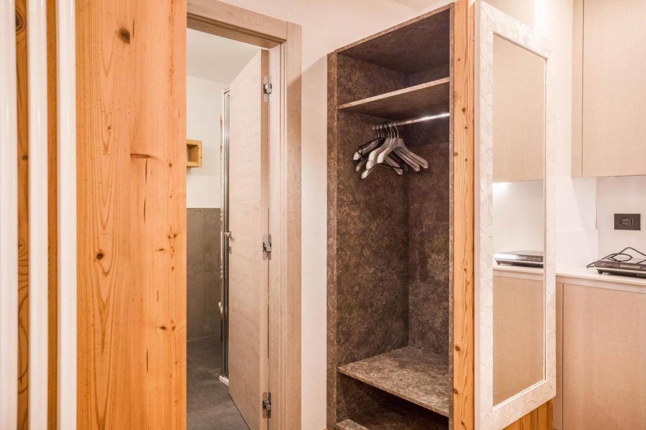 Chalet Osmar Suite 2 Campitello di Fassa Luaran gambar